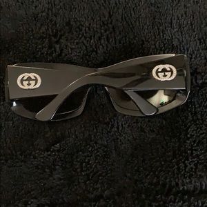 Women’s Gucci sunglasses